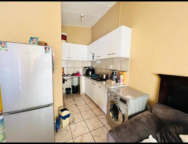2 BEDROOM HOUSE FOR SALE IN BLOUBOSRAND